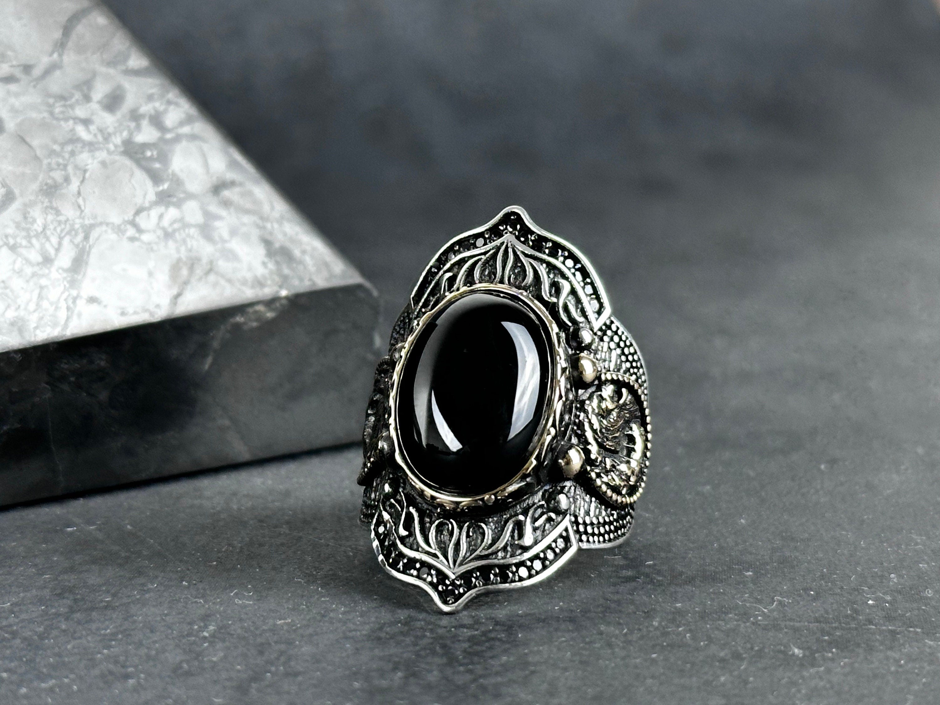 Archer Yüzük: Oniks Taşlı Gümüş - Ayarlanabilir İddialı Parça