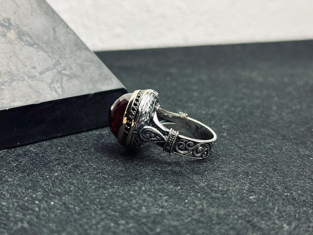 Som Gümüş Yakut Yüzük: El Yapımı Minimalist Tasarım - Unisex