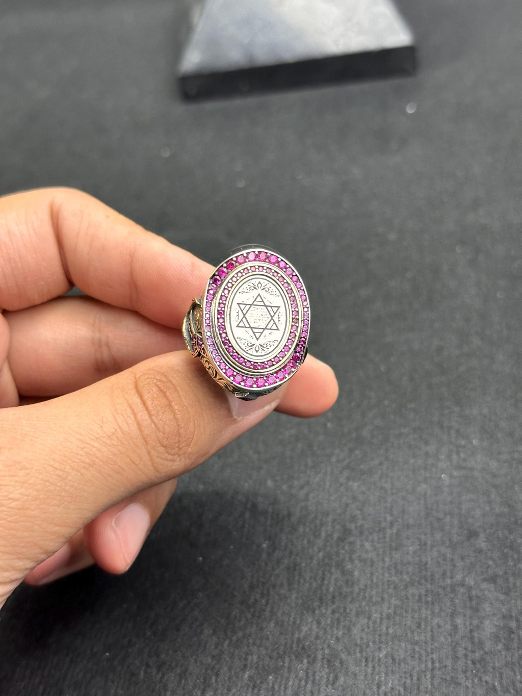 Süleyman Mührü Yüzük: Arapça Hat - Sterlin Gümüş, Pembe Zirkon