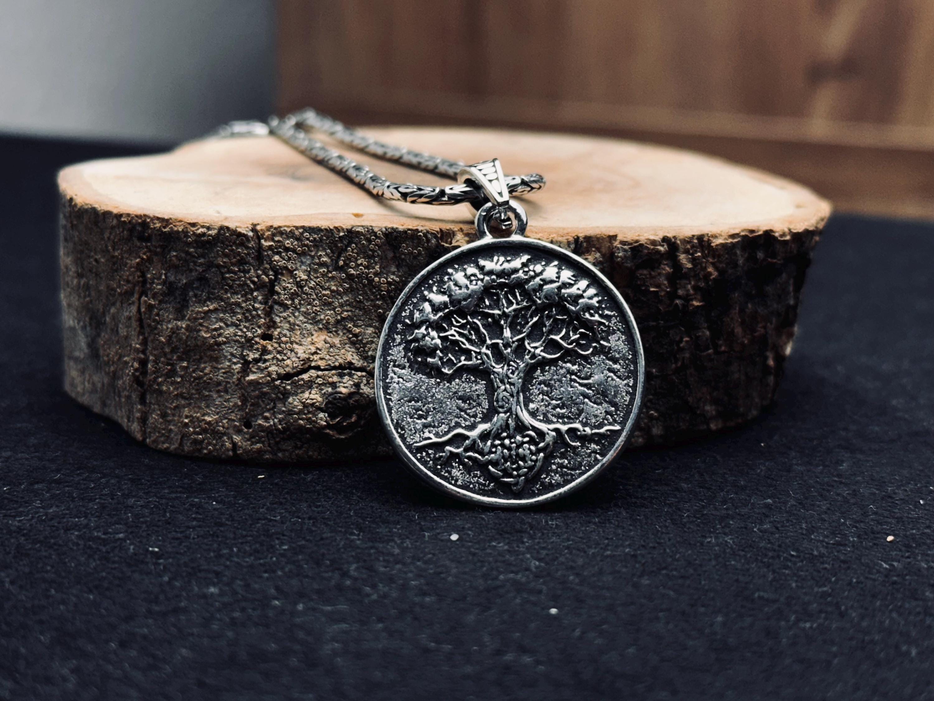 Yggdrasil Gümüş Kolye: El Yapımı Viking Hayat Ağacı Kolye Ucu