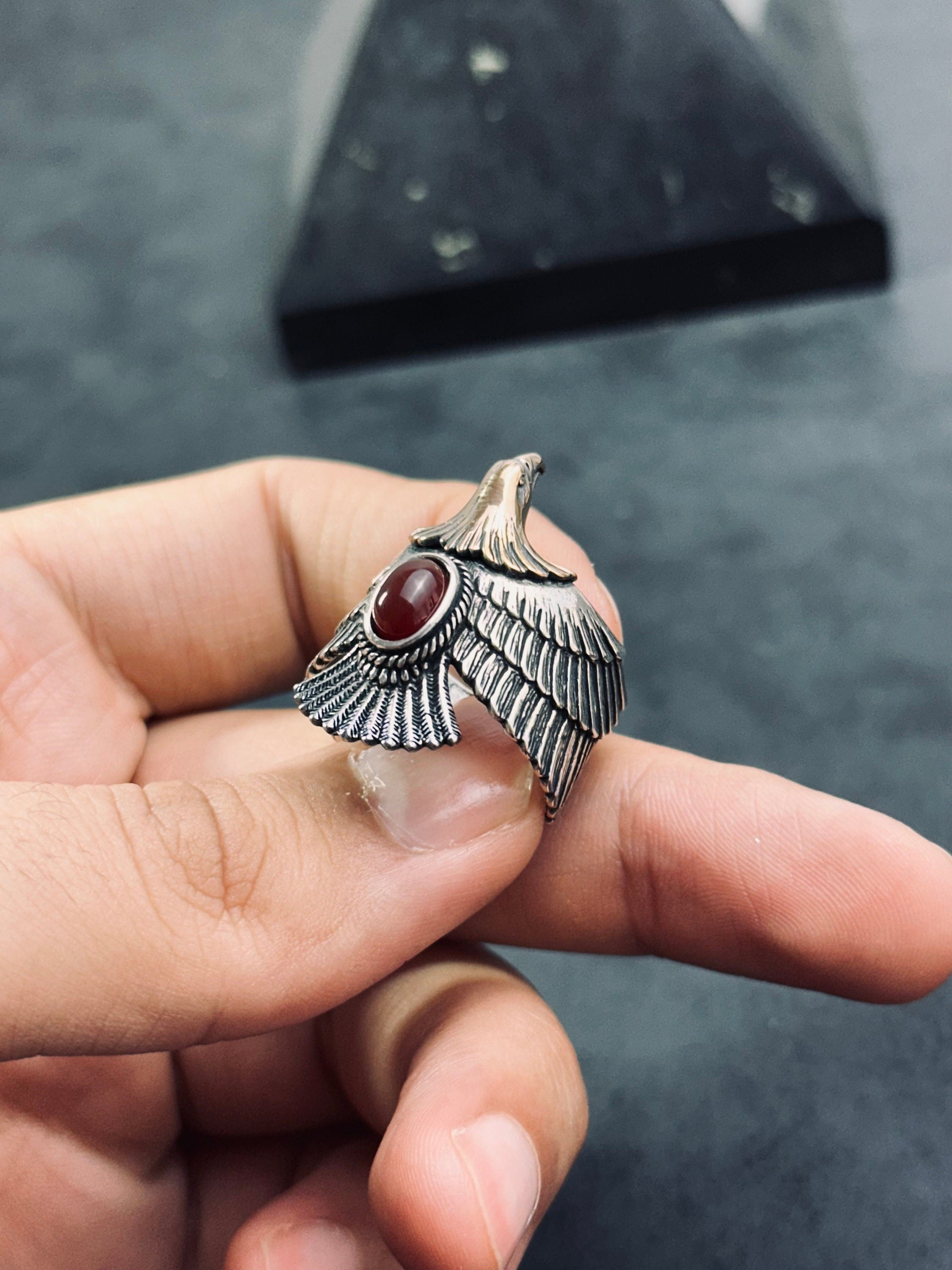 Oksitlenmiş Kartal Yüzük - Gümüş, Ayarlanabilir, Akik Taşlı