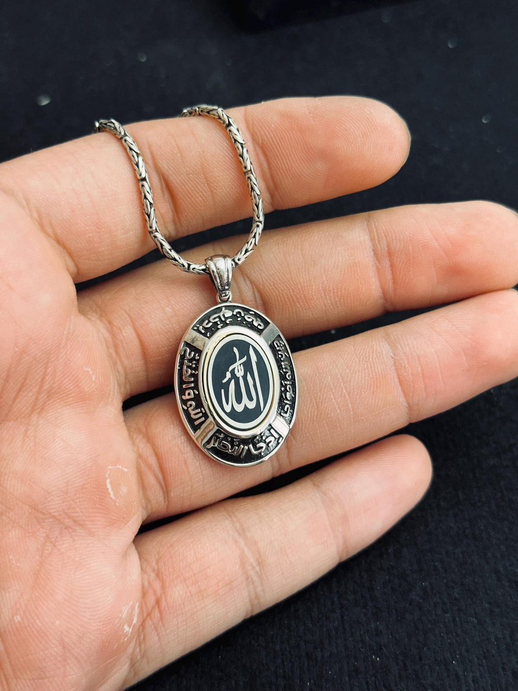 İslami Gümüş Kolye, Oval Arapça Ayet Uç (El Yapımı Gümüş)