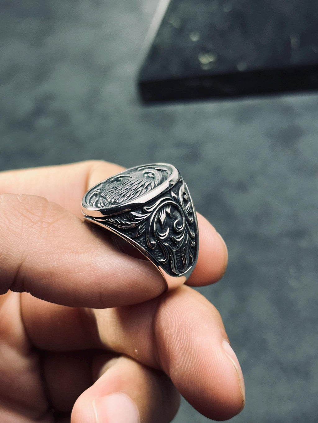 Nordic Kartal El Yapımı Oksitli Gümüş Yüzük (Erkek Boyu)