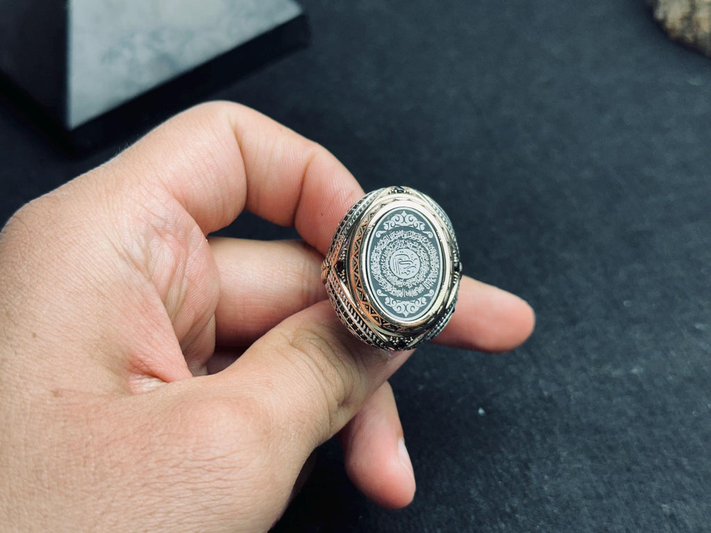 Gümüş Erkek Yüzük - Arapça Sure İşlemeli El Yapımı Oval