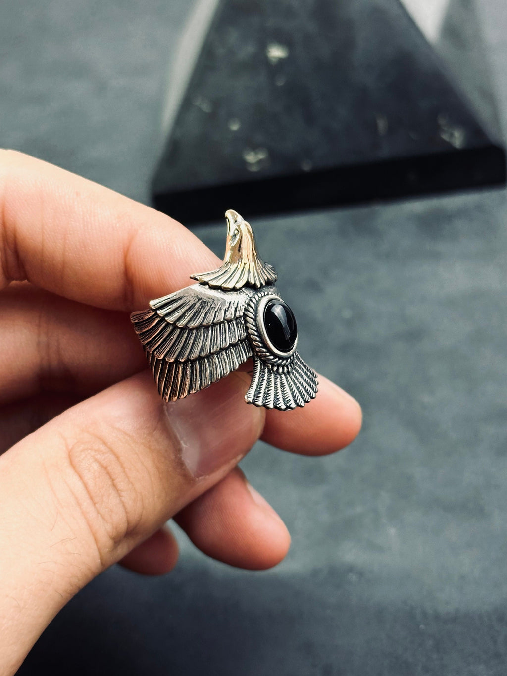 Kartal Yüzük: Oniks Taşlı, Ayarlanabilir Oksitlenmiş Gümüş