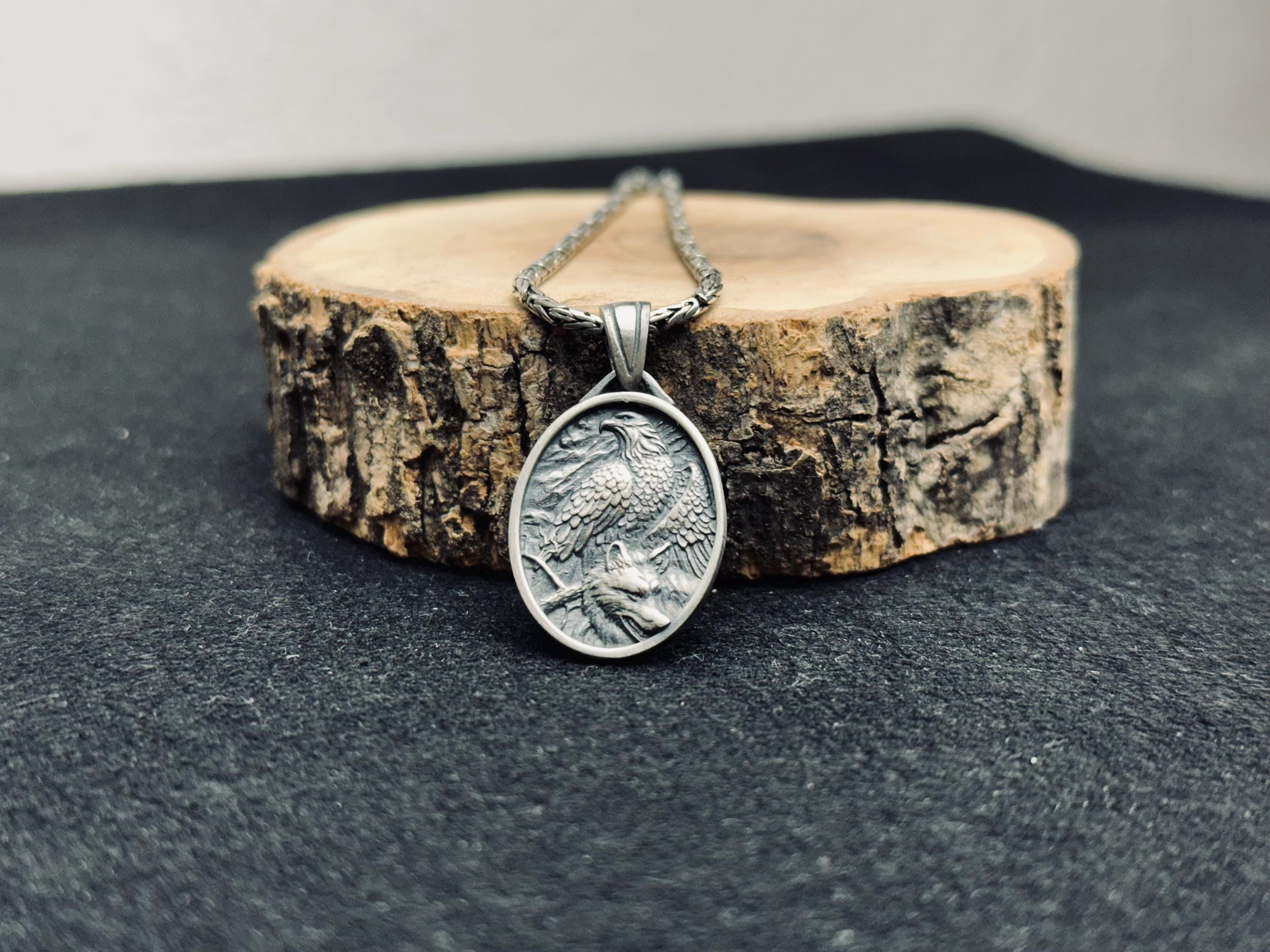 Kel Kartal Kolye: Som Gümüş - El Yapımı Süzülen Kuş