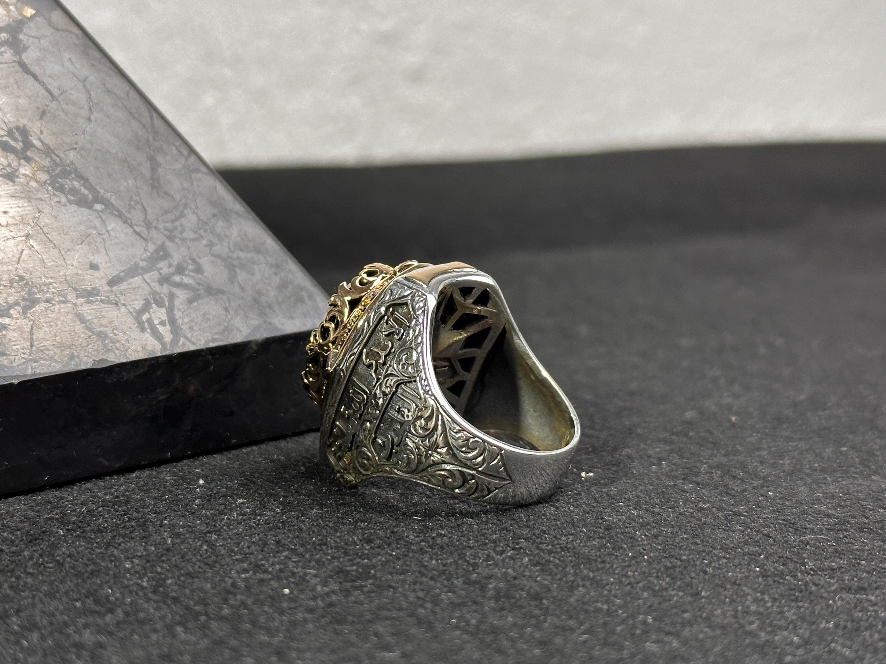 Arapça Kaligrafi Yüzük: CZ Taşlı Gümüş (Erkek Bedeni)