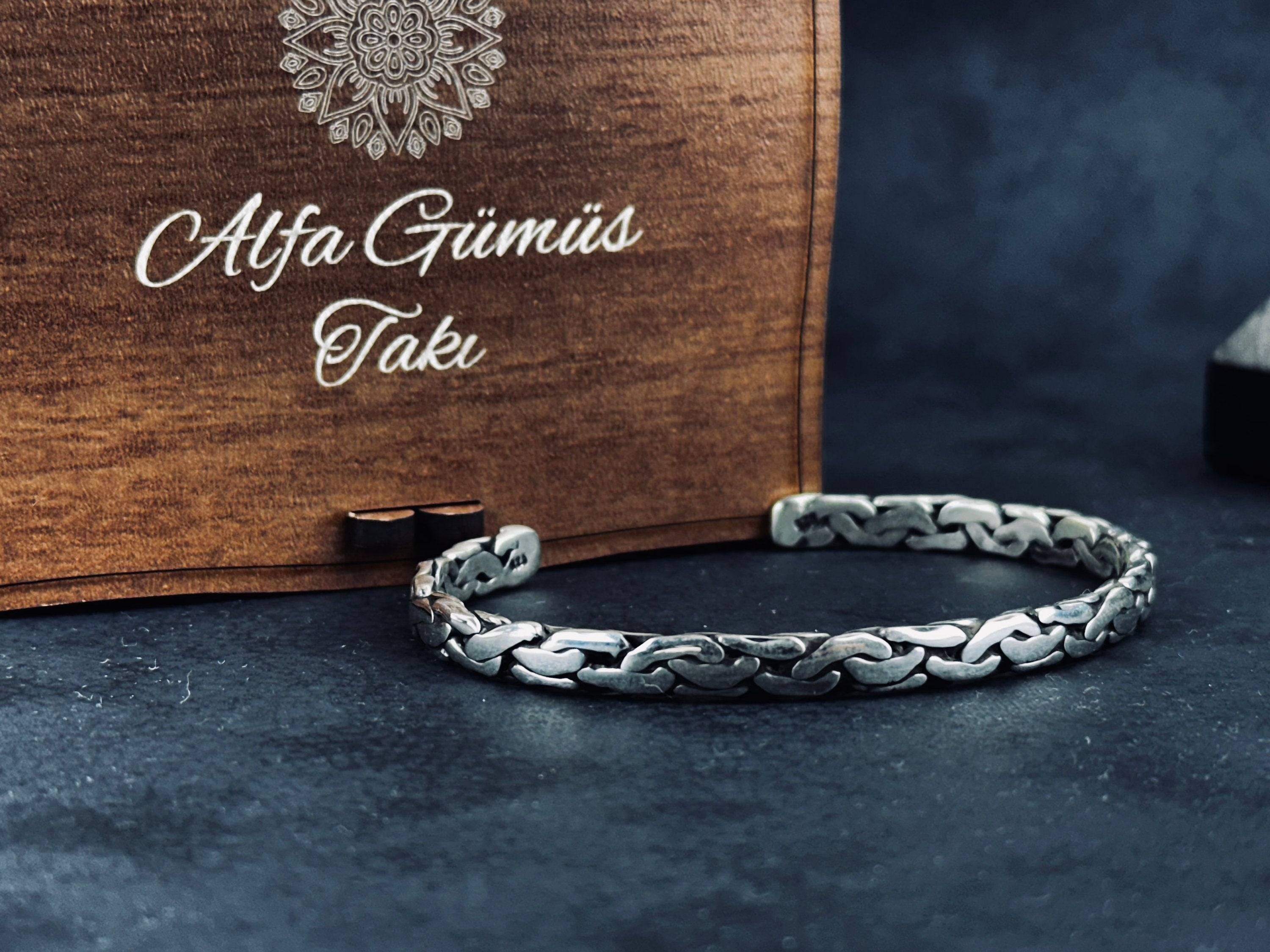 925 Ayar Gümüş Bileklik: Örme Tasarım - El Yapımı Ayarlanabilir Kelepçe
