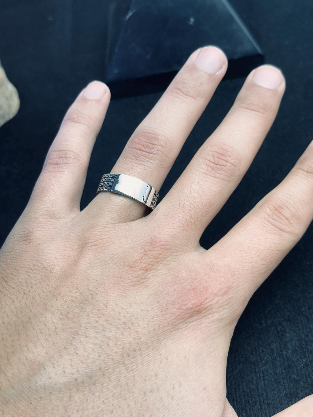 Kişiye Özel Gümüş Yüzük: İsim Yazılı Minimalist Alyans