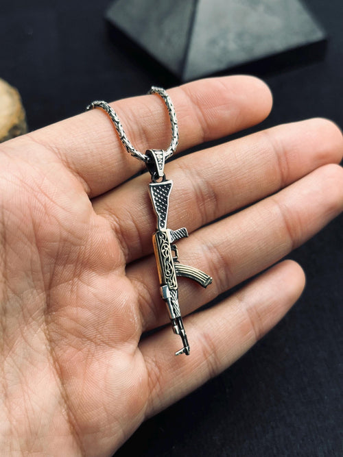 AK47 Kolye: Kalın Gümüş (Erkekler İçin İddialı Takı)