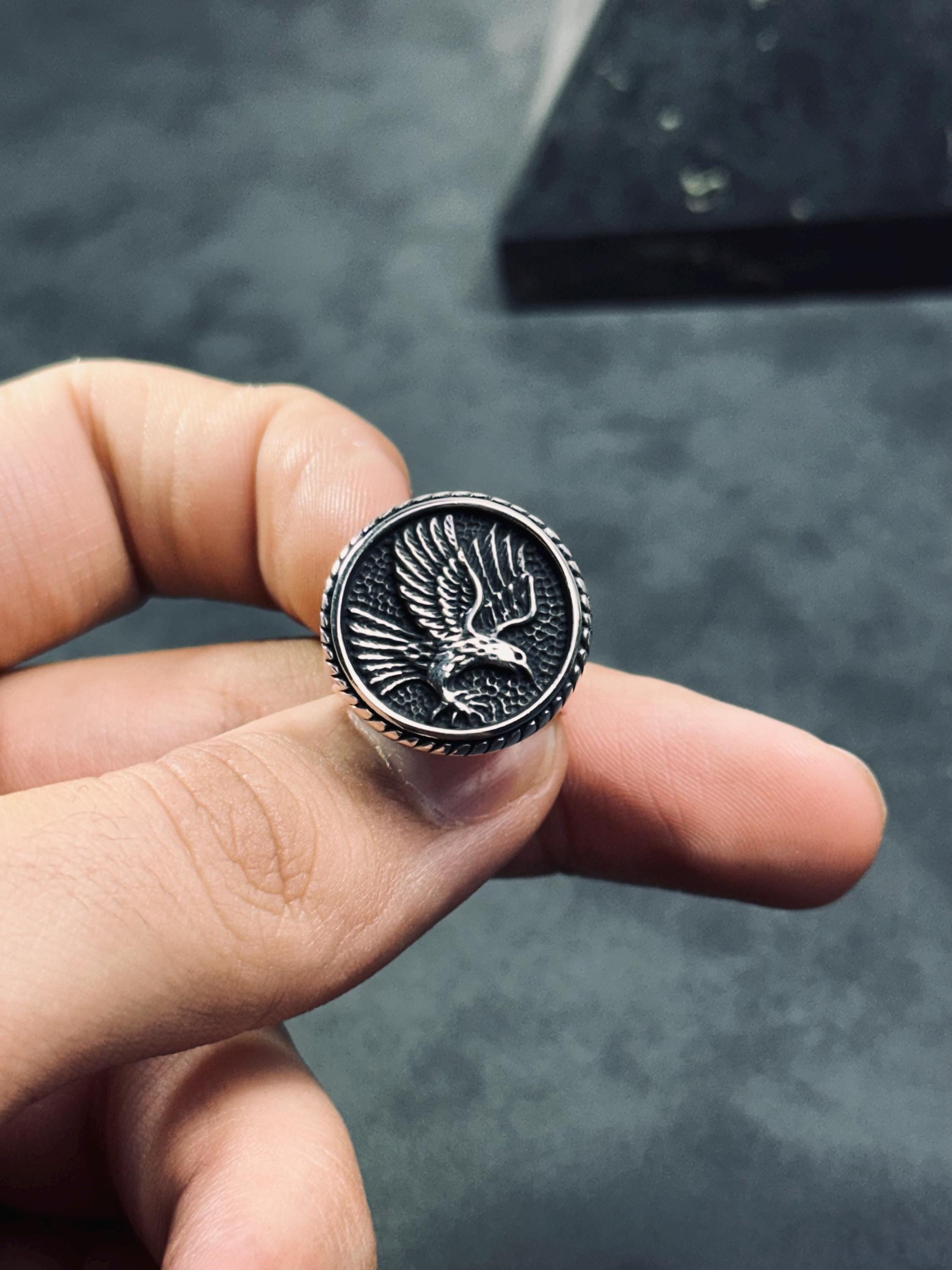 Kuzgun Mühür Yüzüğü: Gümüş Gotik Tarz (Erkek El Yapımı)