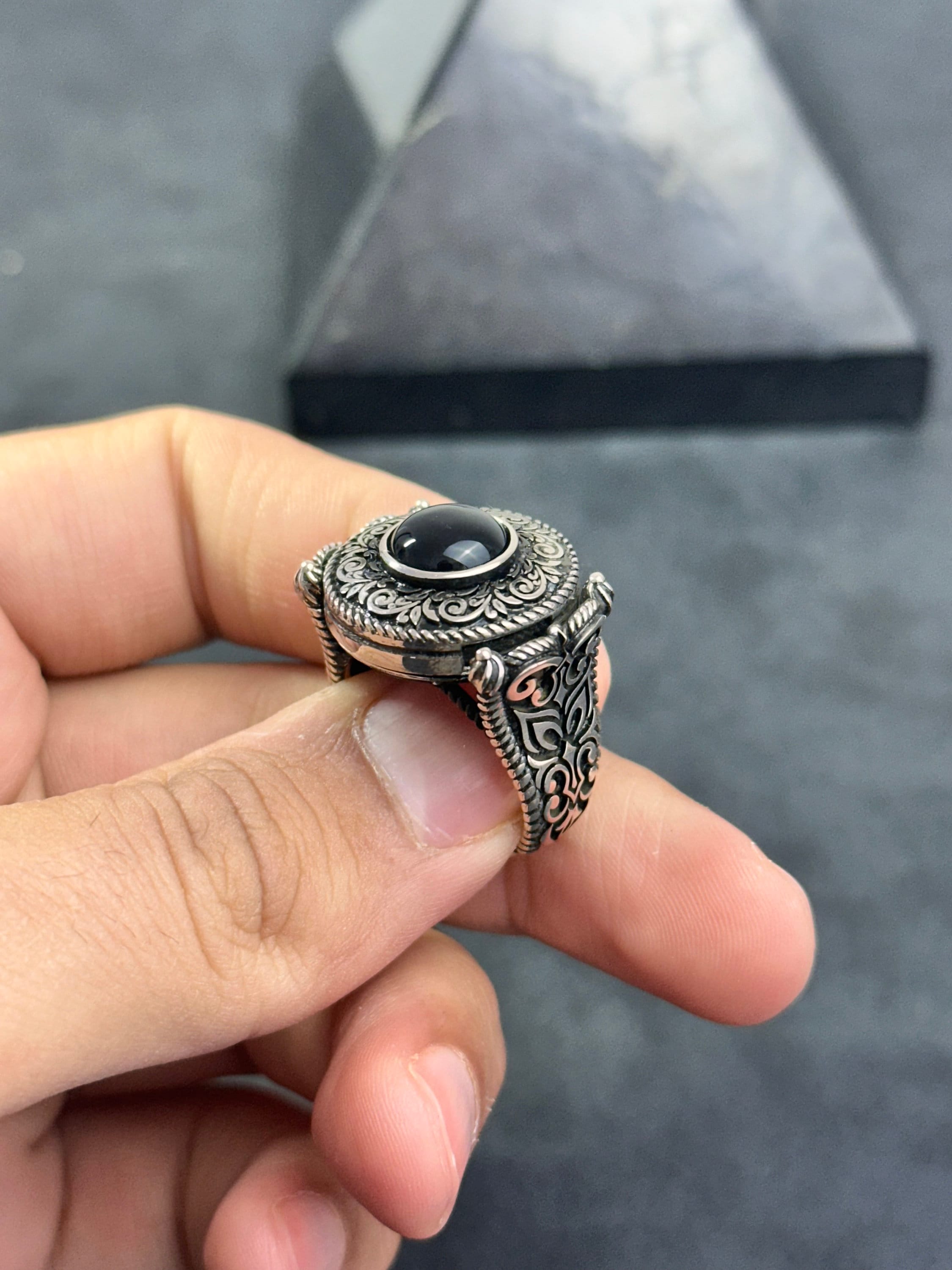Yunan Motifli Oniks Yüzük - Gümüş Erkek Takı