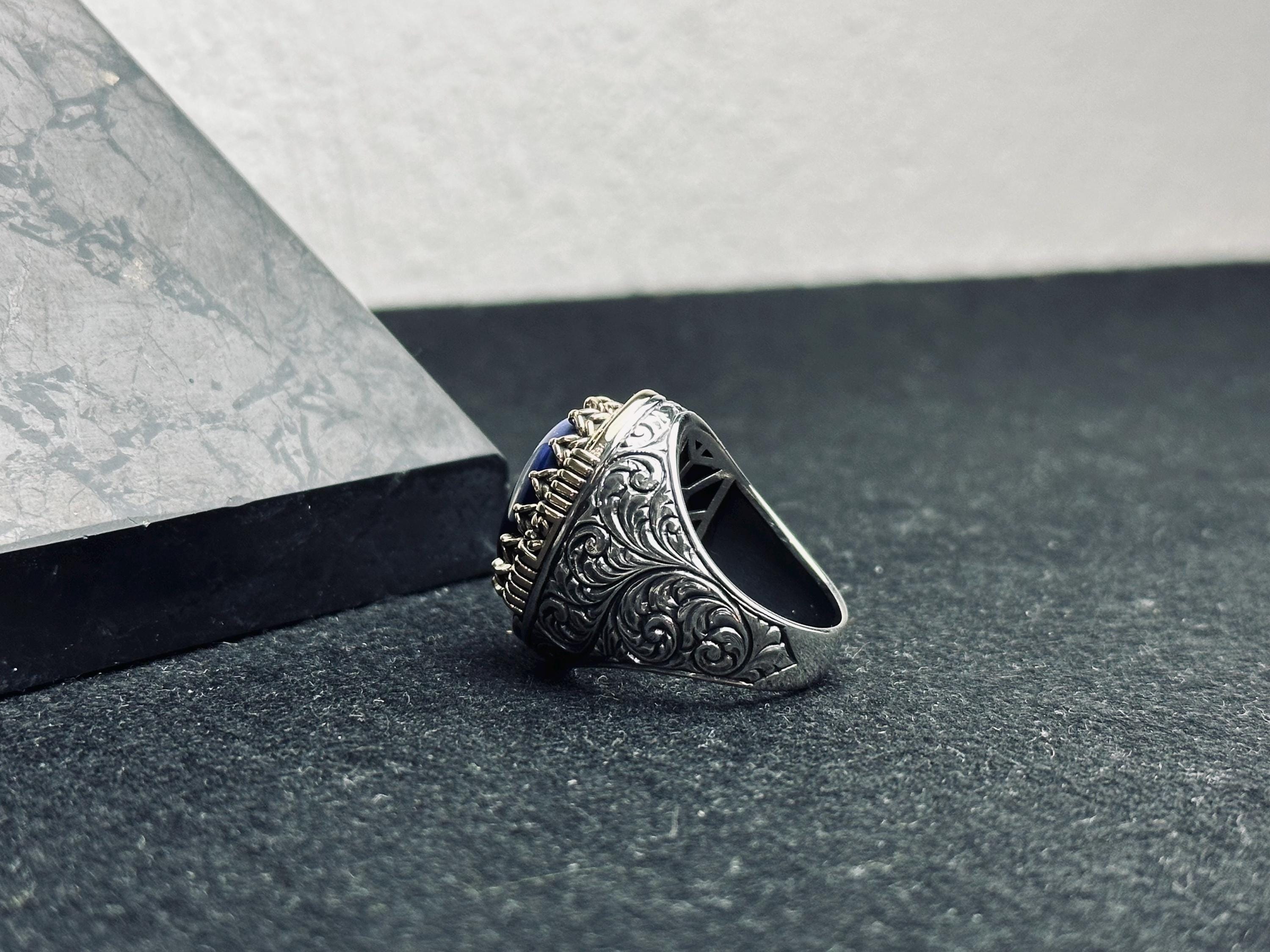 Viking Safir Yüzük, Ejderha Oymalı, Som Gümüş (Erkek Boyutunda)