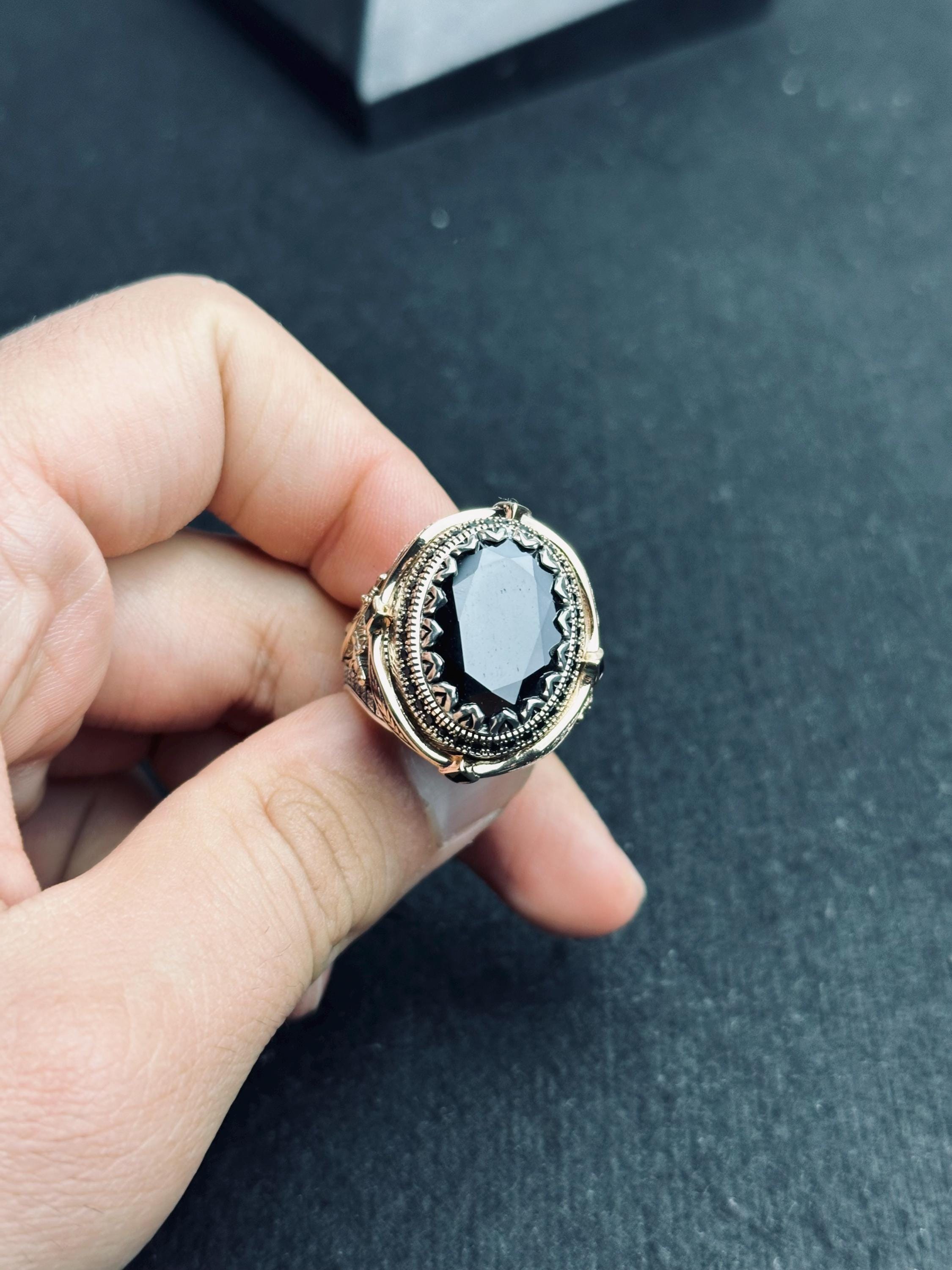 Siyah Zirkon Erkek Yüzüğü - Eşsiz El Yapımı Türk Gümüşü