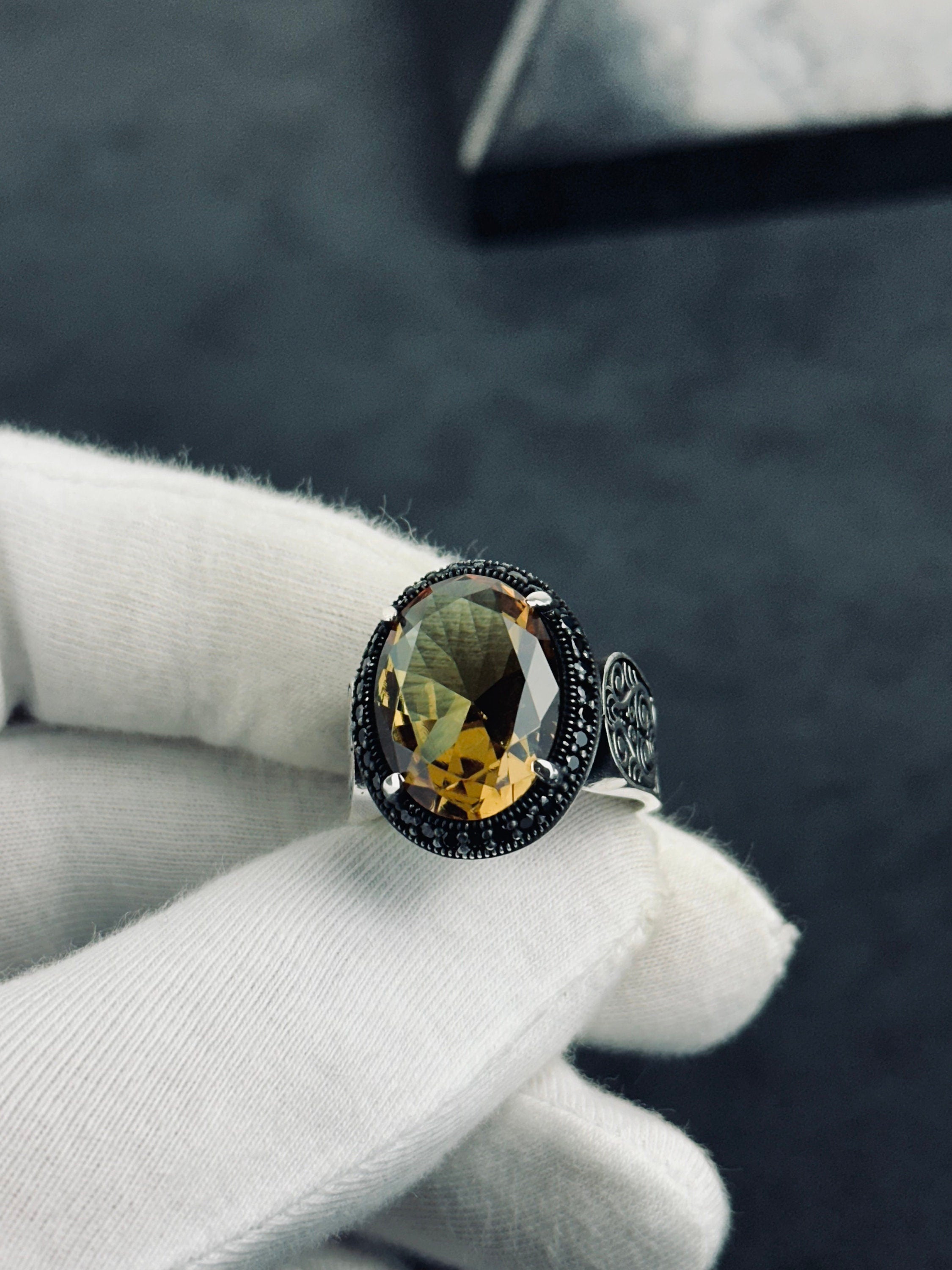 Sultanit Oval Yüzük - Gümüş Rodyum Kaplama Renk Değiştiren Taş