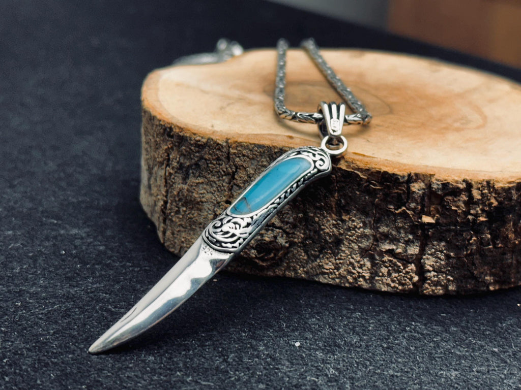 Gümüş Kılıç Kolye: Turkuaz Hançer Uçlu (Zincir Uzunluğu Seçenekli)