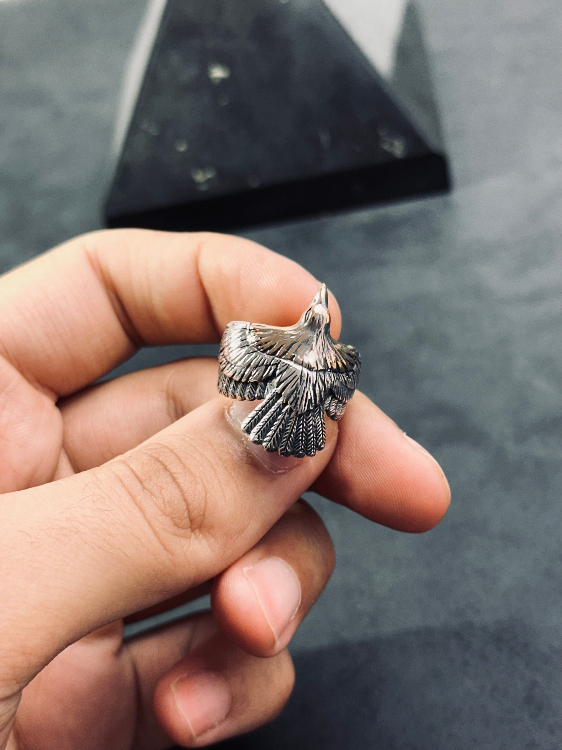 Kartal Gümüş Yüzük: Oksitlenmiş Sterlin, El Yapımı Minimalist Stil