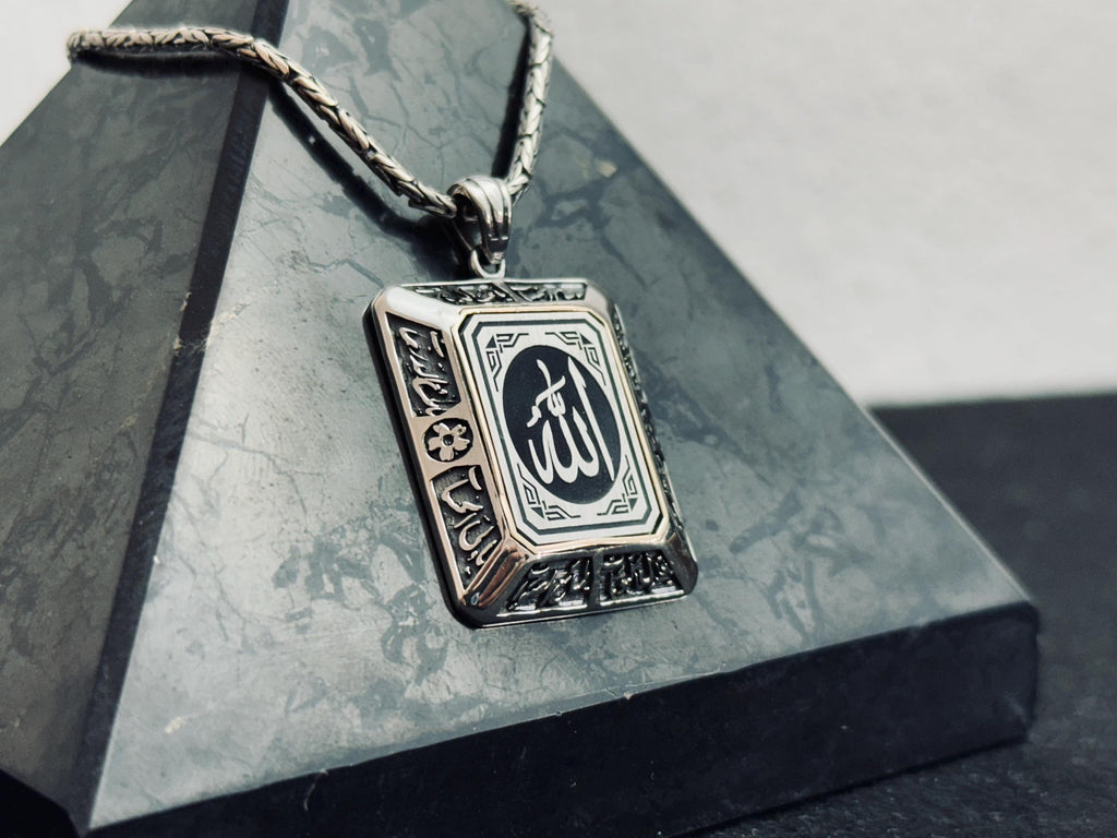Arapça Dua Kolyesi: El Yapımı 925 Ayar Gümüş Kolye