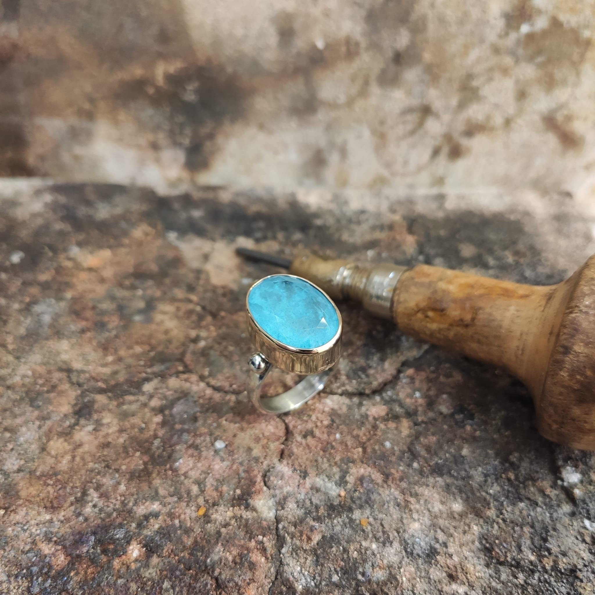 Paraiba Turmalin Yüzük: El Yapımı Gümüş Takı (Mavi Taş)