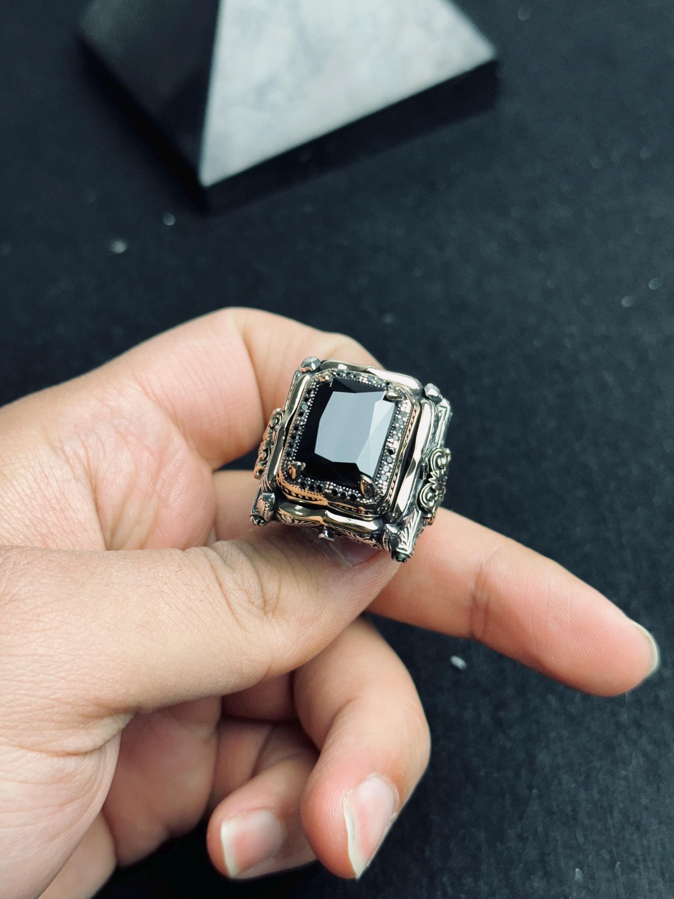 Siyah Zirkon Kral Yüzüğü, 925 Ayar Gümüş Gotik İddialı Takı