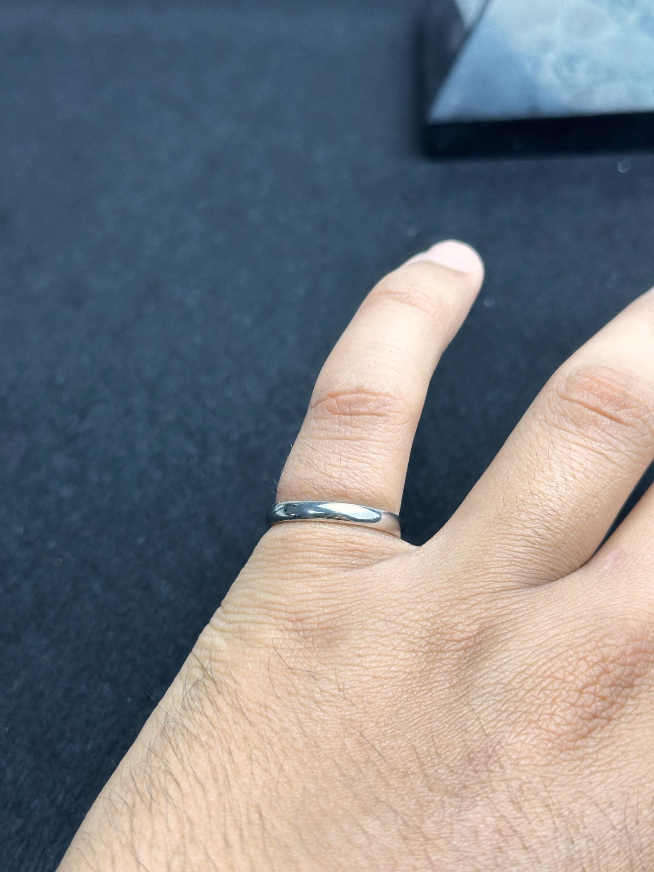 Minimalist Som Gümüş Alyans: Düz Bant Söz Yüzüğü