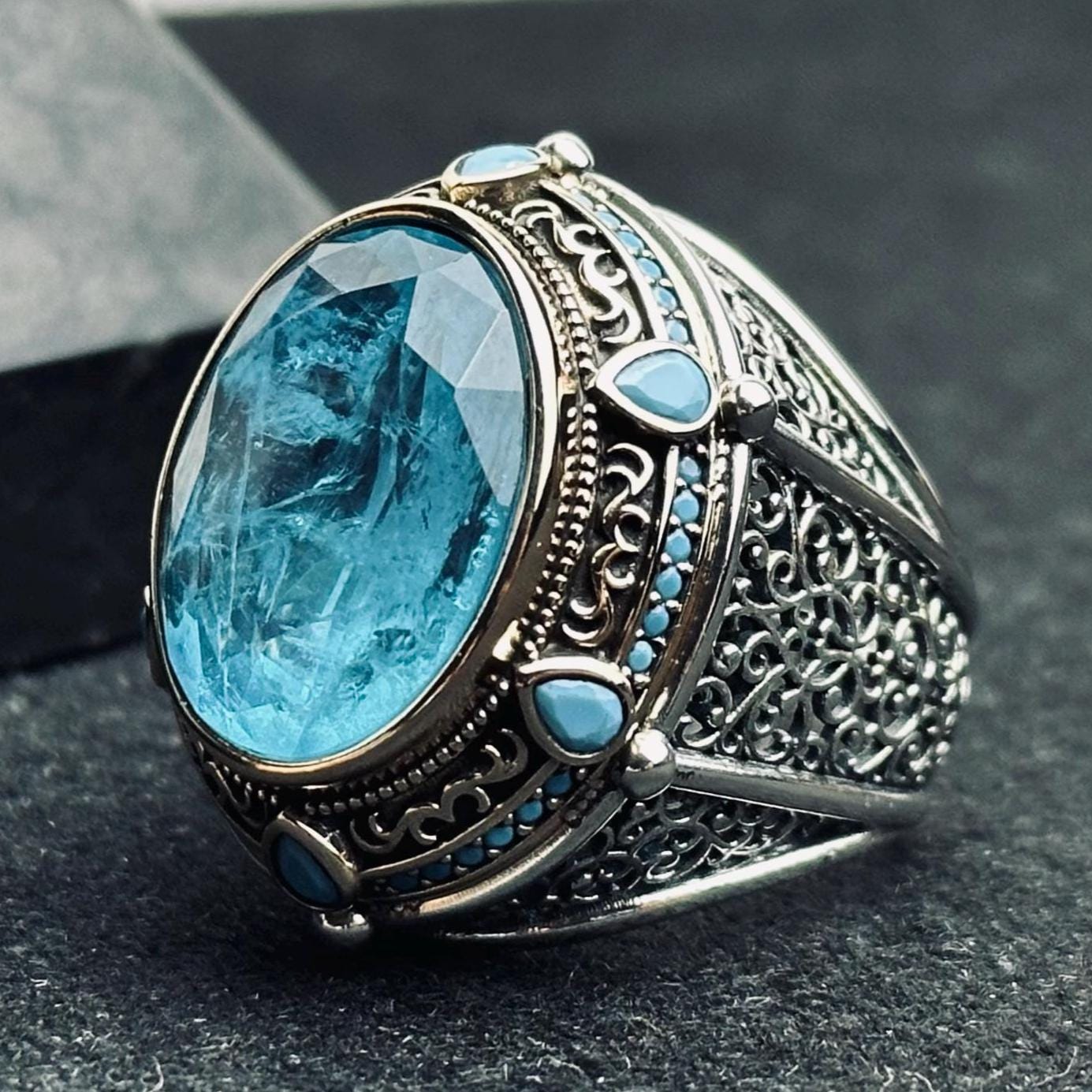 Akuamarin Taşlı Yüzük: El Yapımı Türk Gümüşü (Erkek Boyu)