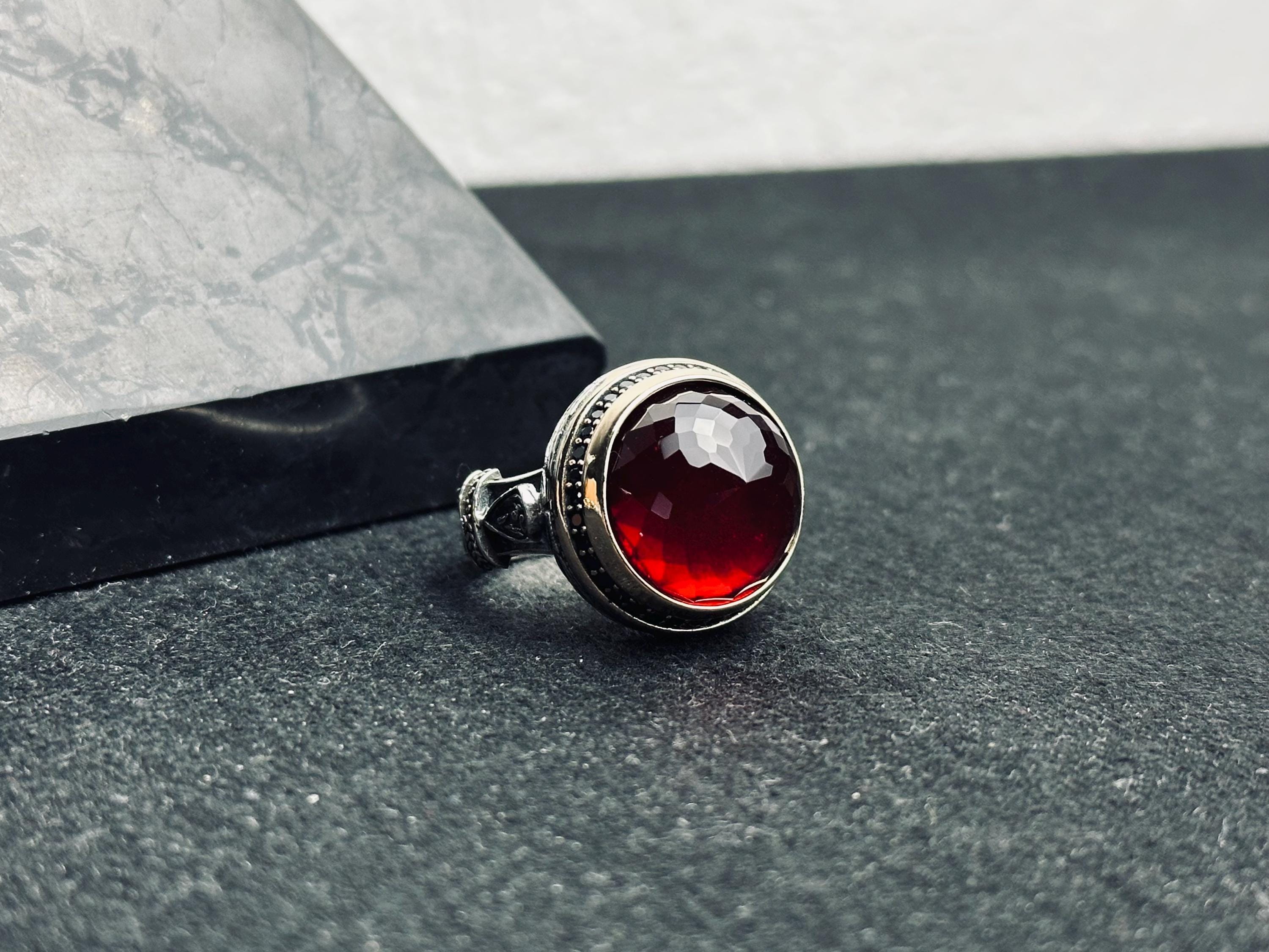 Som Gümüş Yakut Yüzük: El Yapımı Minimalist Tasarım - Unisex
