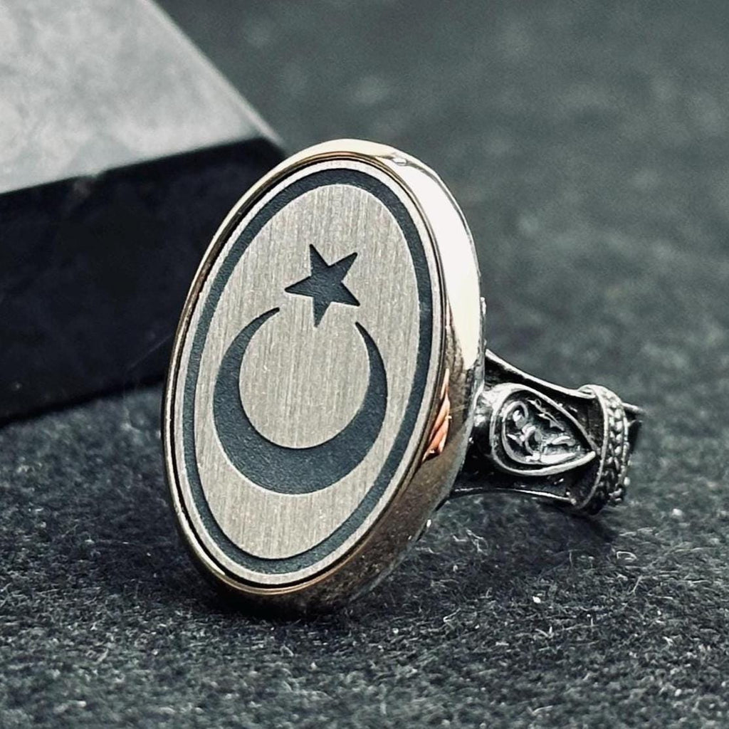 Ay ve Yıldız Erkek Yüzüğü - Kalın Oval Gümüş Bant