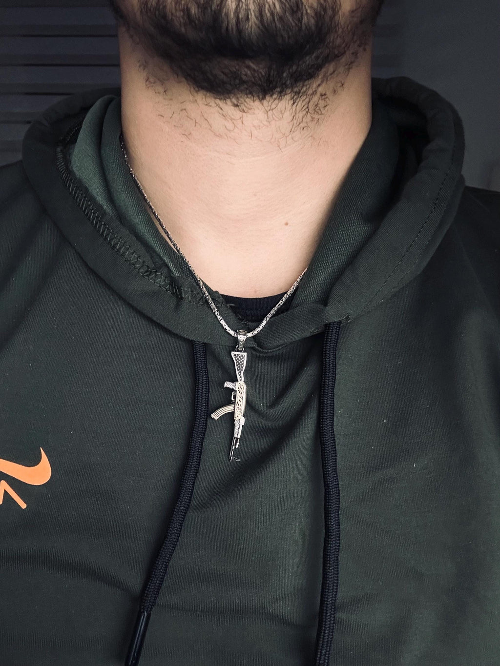 AK47 Kolye: Kalın Gümüş (Erkekler İçin İddialı Takı)