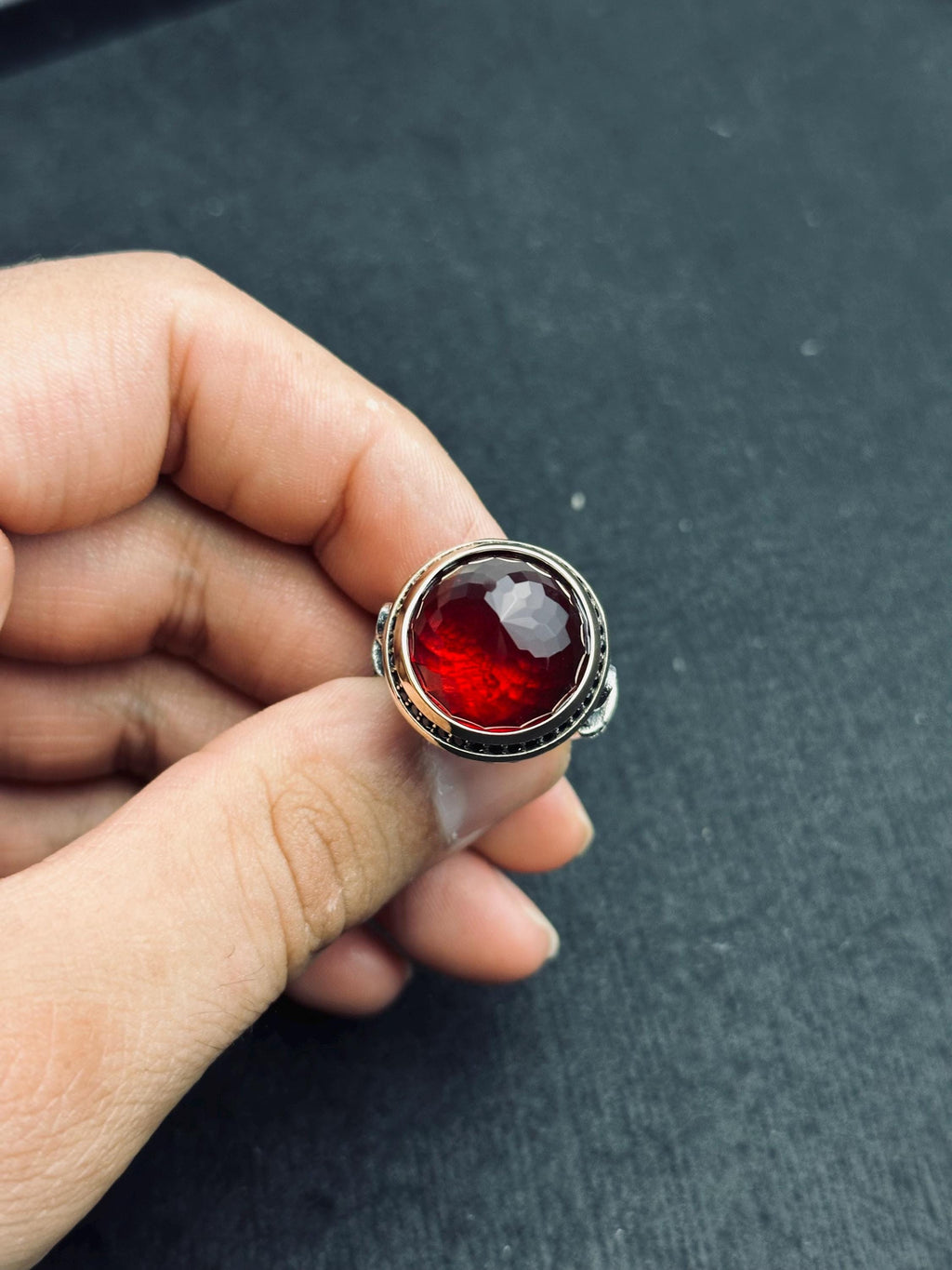 Som Gümüş Yakut Yüzük: El Yapımı Minimalist Tasarım - Unisex