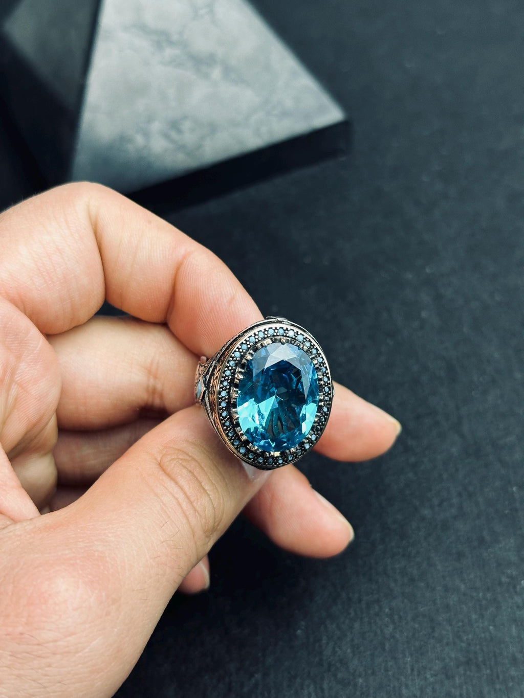 Paraiba Turmalin Yüzük: Erkekler İçin Gümüş İddialı Takı